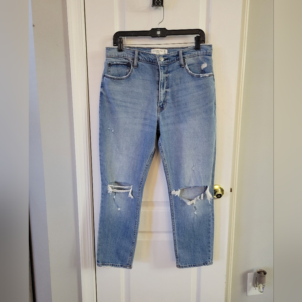 NWT Abercrombie & Fitch The Skinny High Rise Jeans 30 Short (10S) Distressed